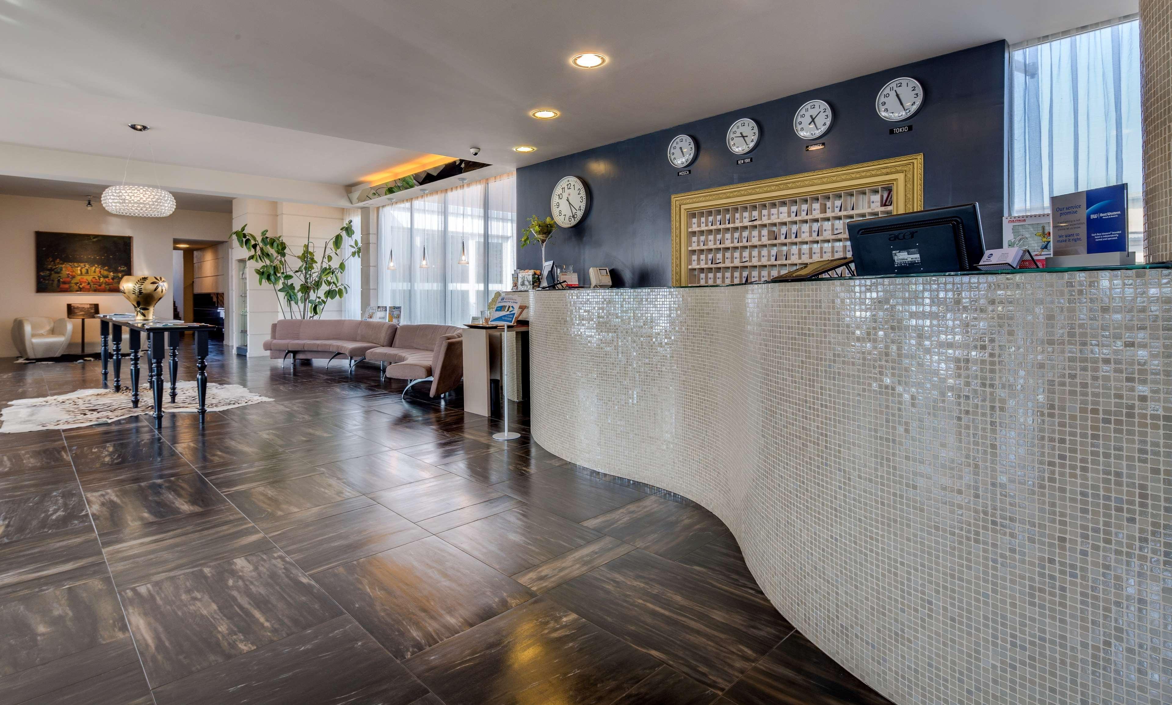 Best Western Plus Hotel Farnese パルマ エクステリア 写真