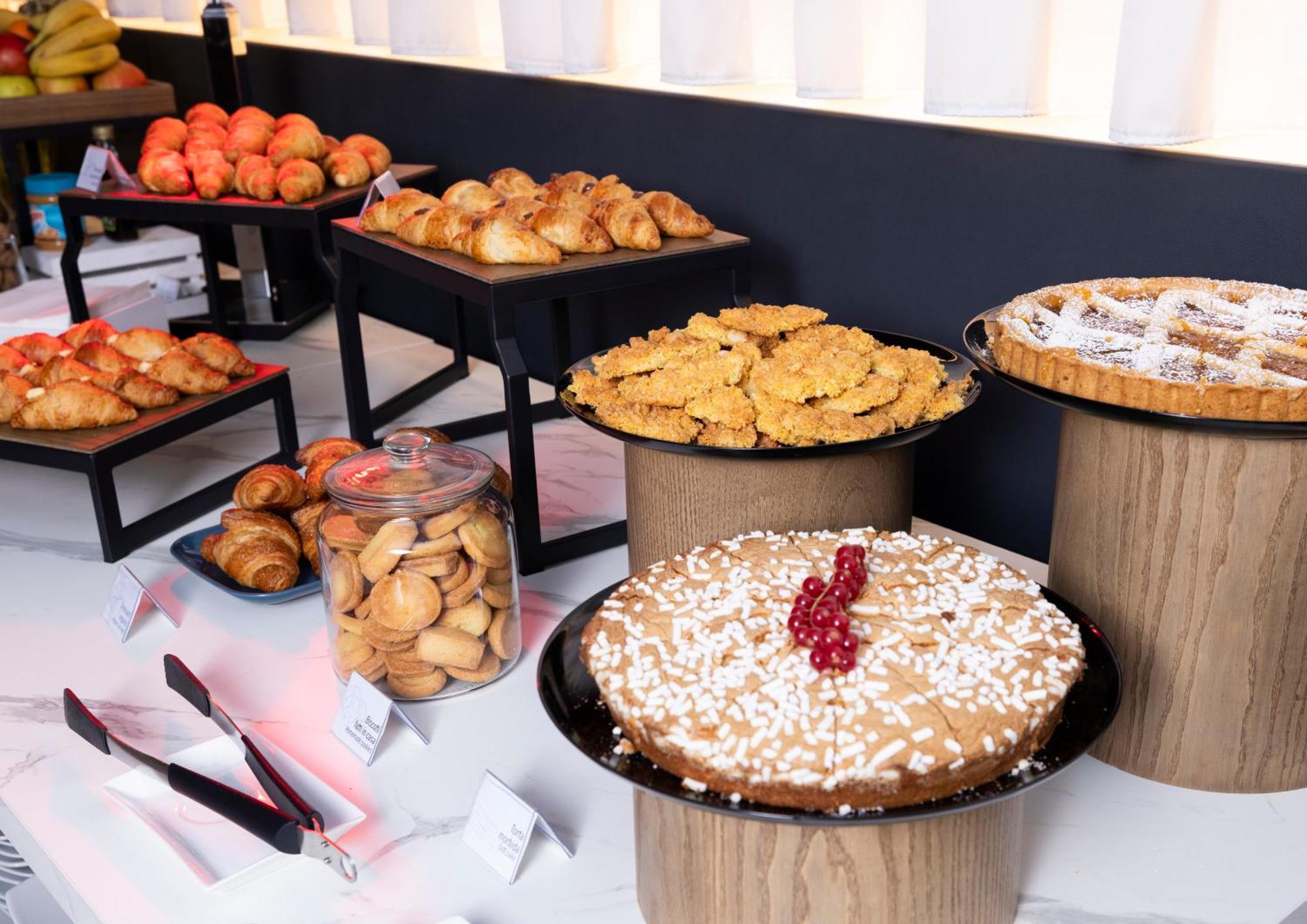 Best Western Plus Hotel Farnese パルマ エクステリア 写真