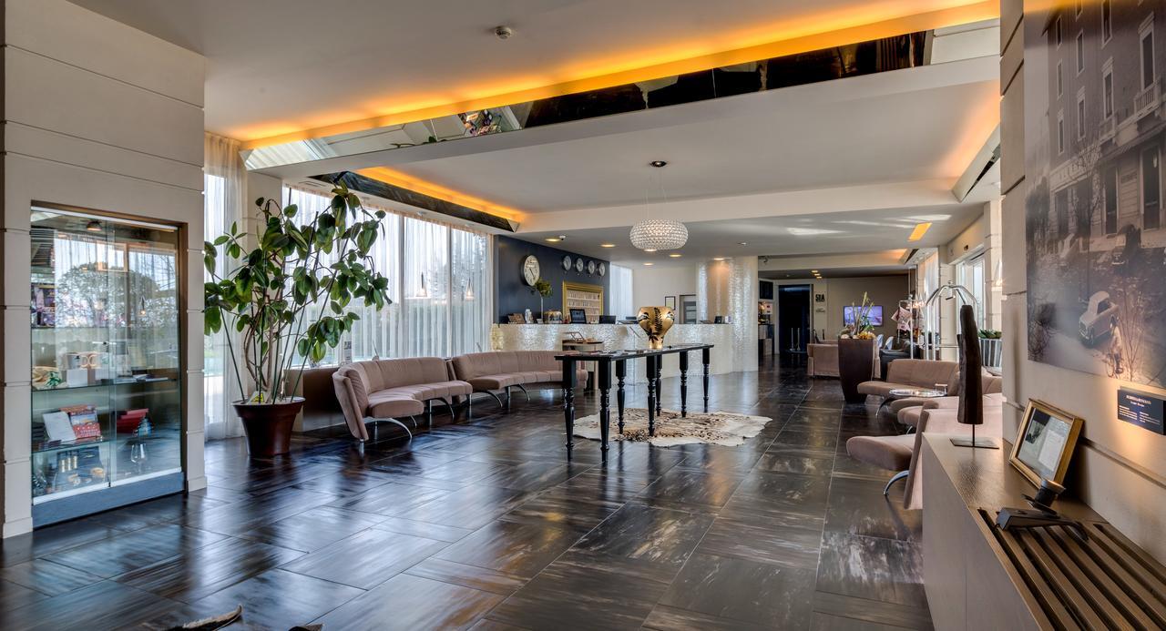 Best Western Plus Hotel Farnese パルマ エクステリア 写真