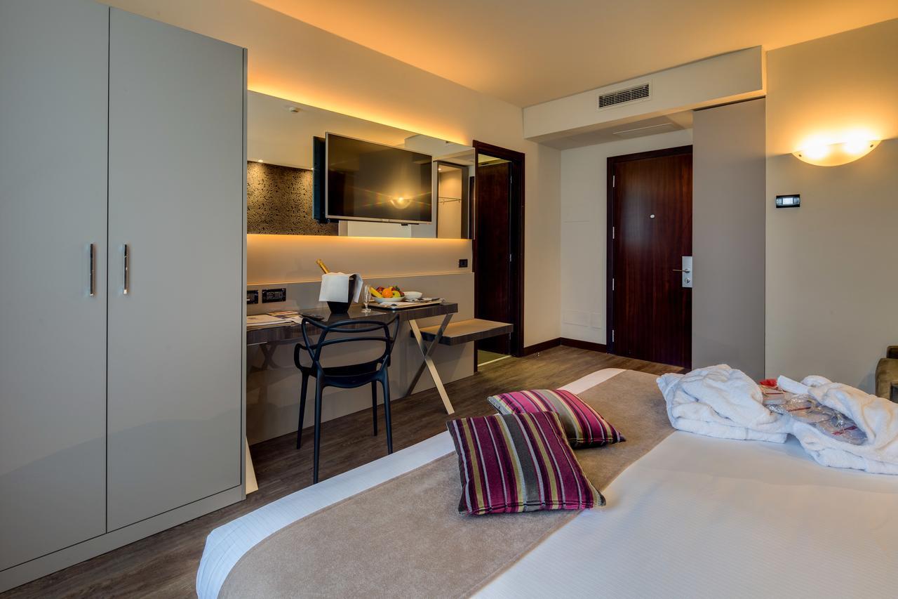 Best Western Plus Hotel Farnese パルマ エクステリア 写真
